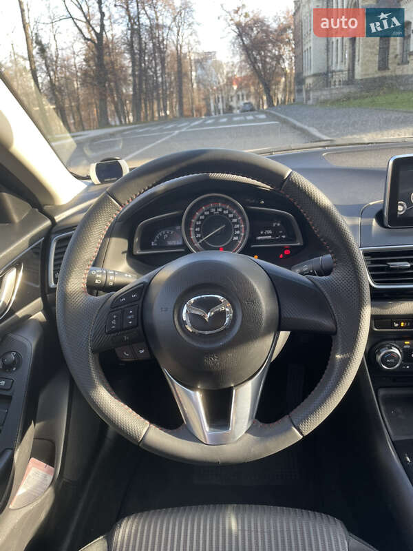 Седан Mazda 3 2015 в Києві
