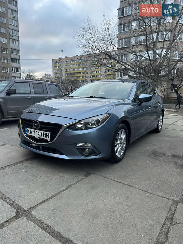 Седан Mazda 3 2014 в Киеве фото Седан Mazda 3 2014 в Киеве