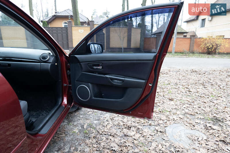 Седан Mazda 3 2008 в Києві