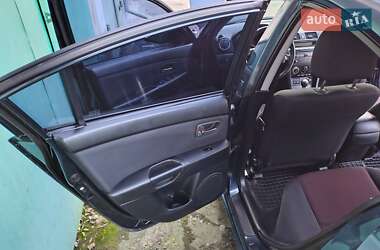 Седан Mazda 3 2006 в Ровно