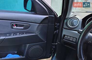 Седан Mazda 3 2006 в Ровно