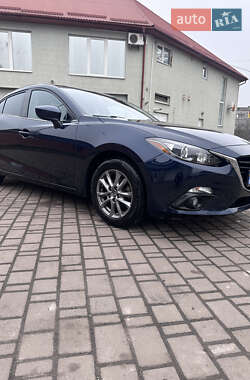 Седан Mazda 3 2014 в Івано-Франківську
