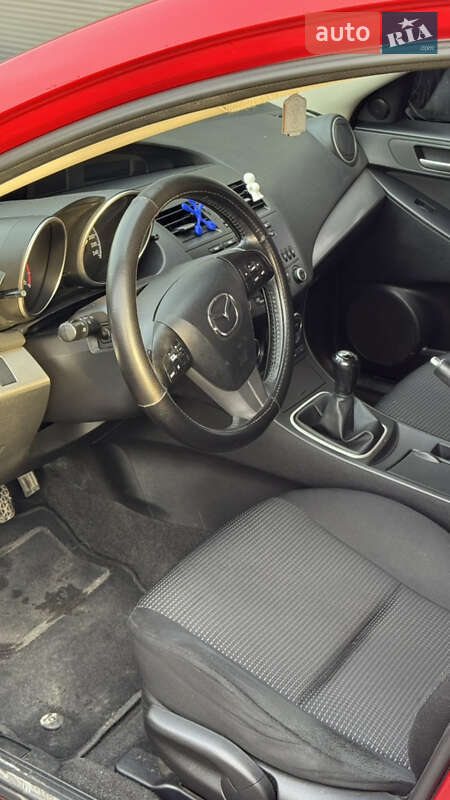 Хетчбек Mazda 3 2011 в Хусті фото 9 Хетчбек Mazda 3 2011 в Хусті