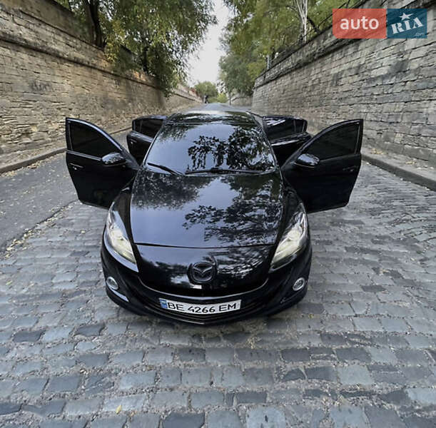 Седан Mazda 3 2012 в Николаеве