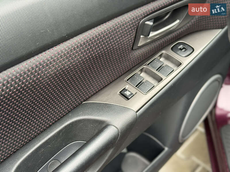 Седан Mazda 3 2008 в Днепре