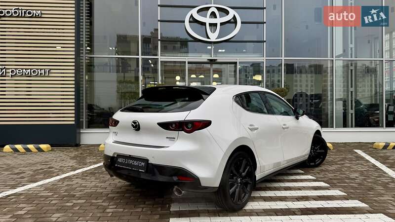 Хэтчбек Mazda 3 2024 в Чернигове