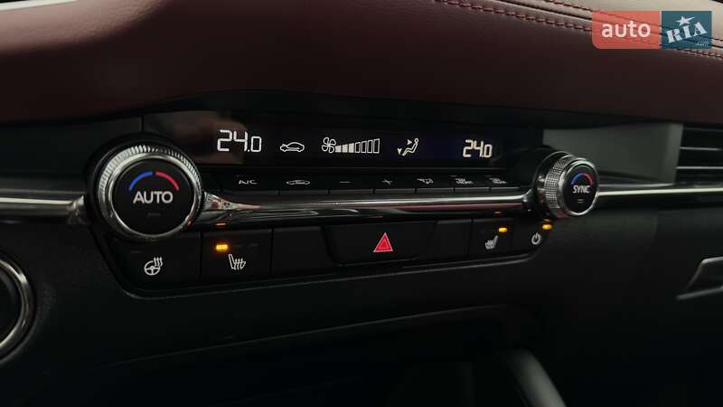 Хэтчбек Mazda 3 2024 в Чернигове