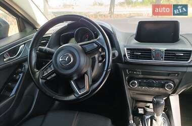 Хэтчбек Mazda 3 2017 в Калуше