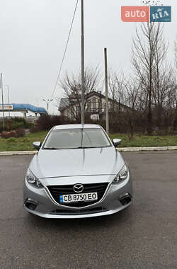 Седан Mazda 3 2015 в Киеве