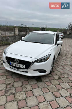 Седан Mazda 3 2017 в Южноукраинске