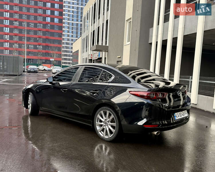 Седан Mazda 3 2019 в Киеве