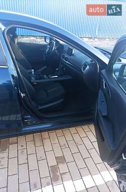 Хэтчбек Mazda 3 2017 в Калуше
