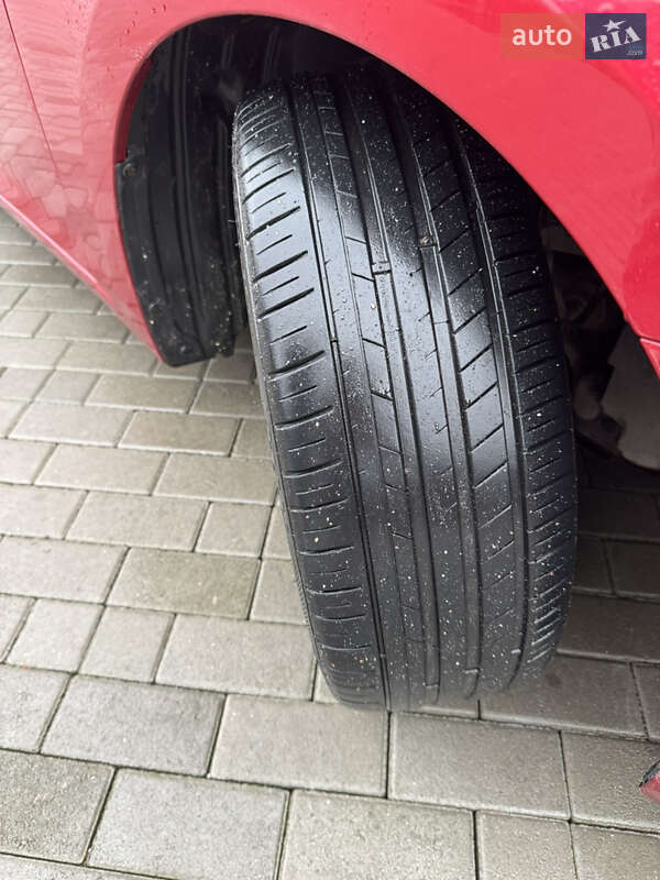 Хетчбек Mazda 3 2014 в Кременці