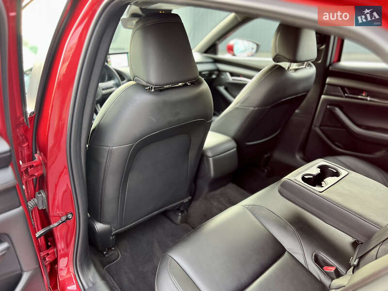 Хэтчбек Mazda 3 2019 в Киеве