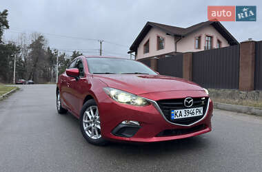 Седан Mazda 3 2014 в Киеве