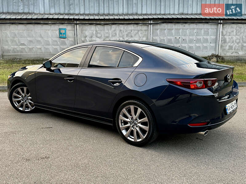 Седан Mazda 3 2020 в Киеве