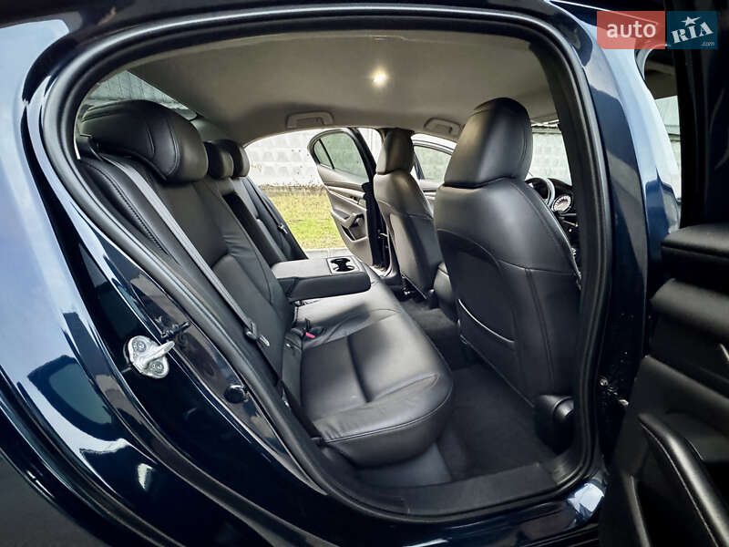 Седан Mazda 3 2020 в Киеве