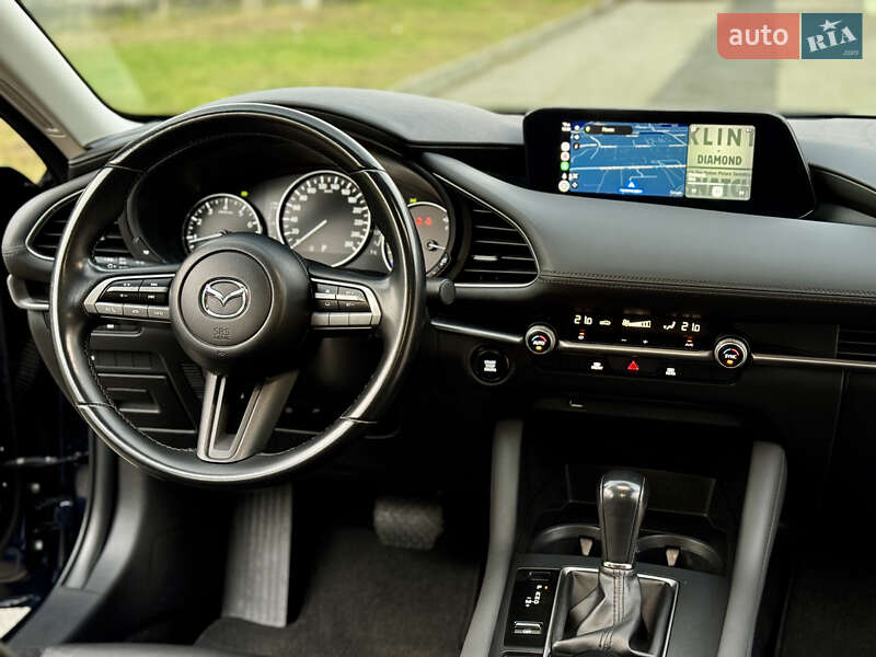 Седан Mazda 3 2020 в Киеве