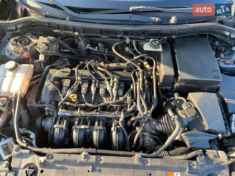 Седан Mazda 3 2010 в Ровно