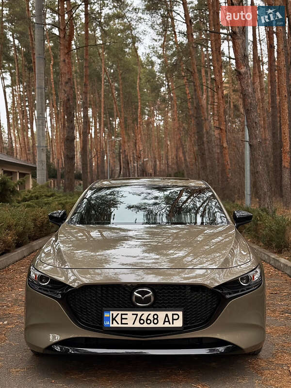 Хетчбек Mazda 3 2024 в Дніпрі фото 2 Хетчбек Mazda 3 2024 в Дніпрі