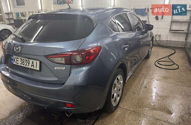 Хетчбек Mazda 3 2015 в Дніпрі