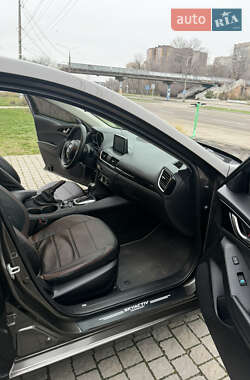 Хэтчбек Mazda 3 2015 в Запорожье
