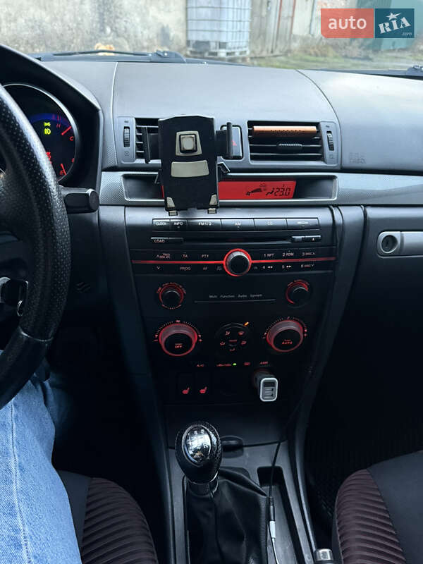 Седан Mazda 3 2006 в Шепетовке