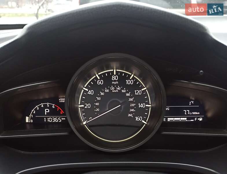 Седан Mazda 3 2018 в Киеве