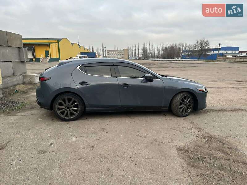 Хэтчбек Mazda 3 2019 в Николаеве