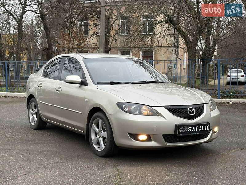 Седан Mazda 3 2005 в Николаеве