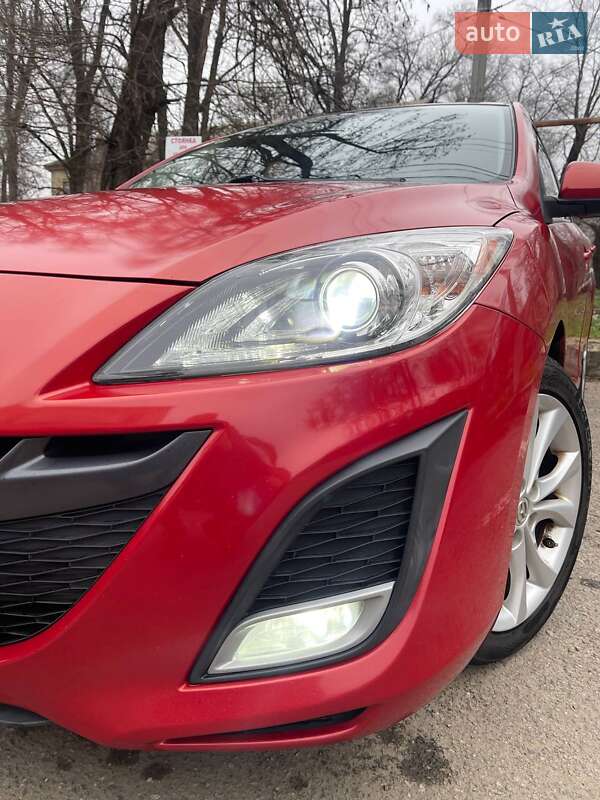 Хэтчбек Mazda 3 2011 в Запорожье