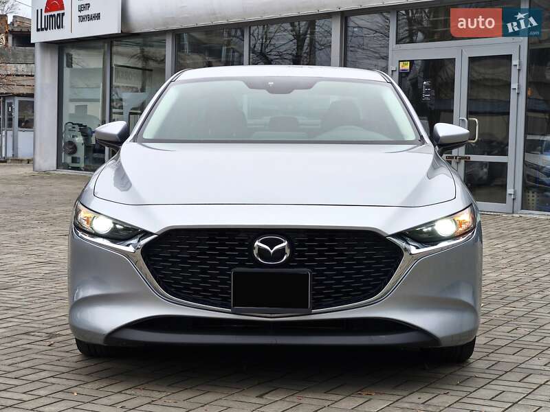 Седан Mazda 3 2019 в Днепре