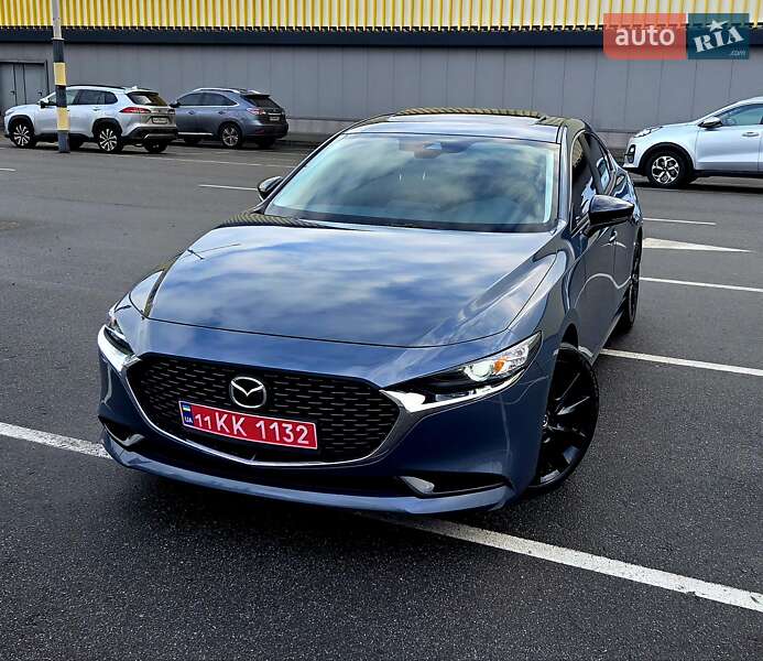 Седан Mazda 3 2023 в Киеве