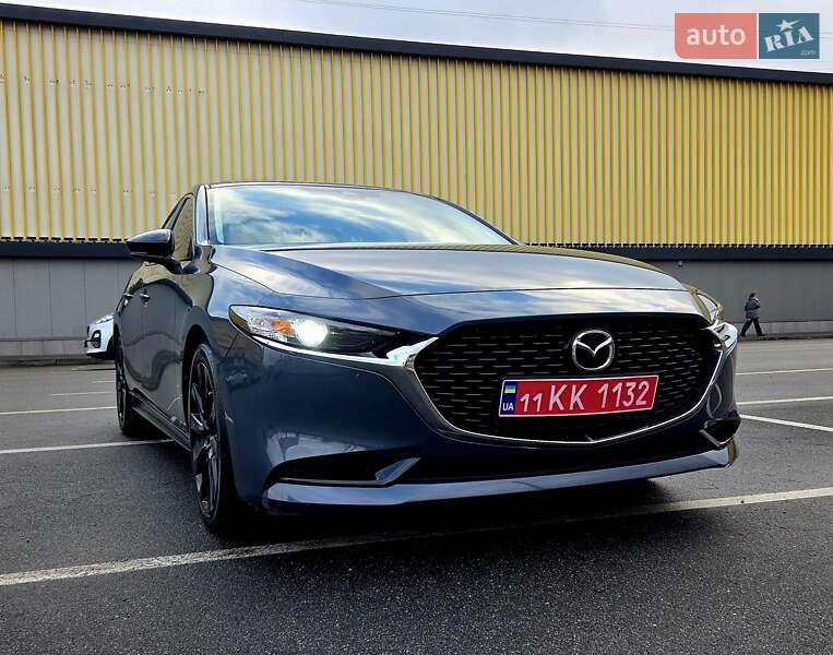 Седан Mazda 3 2023 в Киеве