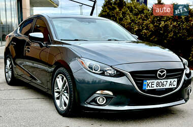 Седан Mazda 3 2016 в Дніпрі