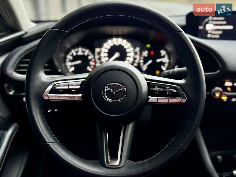 Седан Mazda 3 2023 в Киеве