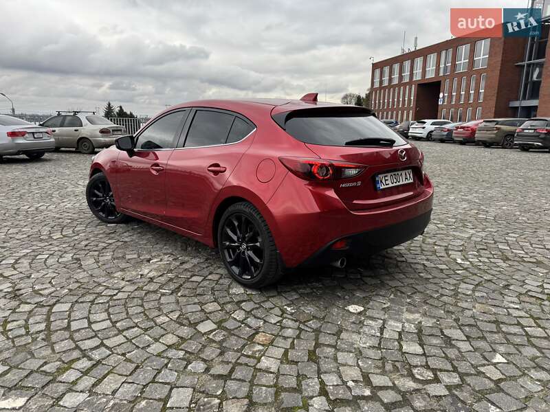Хэтчбек Mazda 3 2013 в Днепре