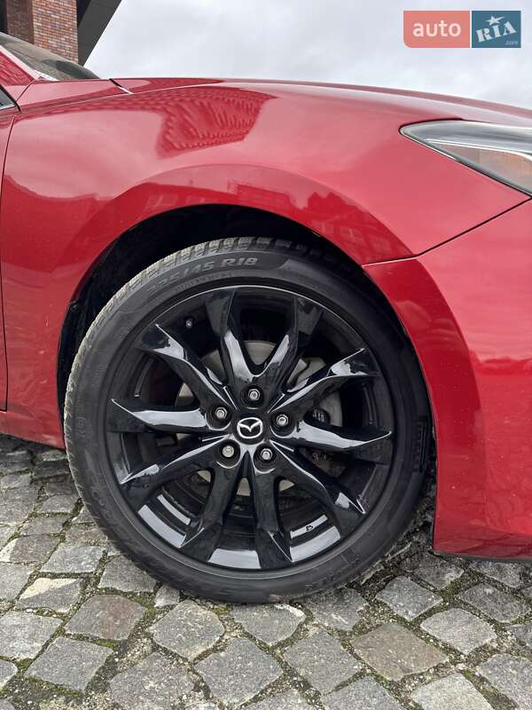 Хэтчбек Mazda 3 2013 в Днепре