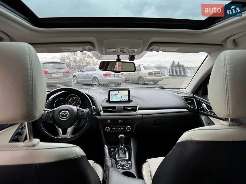 Хэтчбек Mazda 3 2013 в Днепре