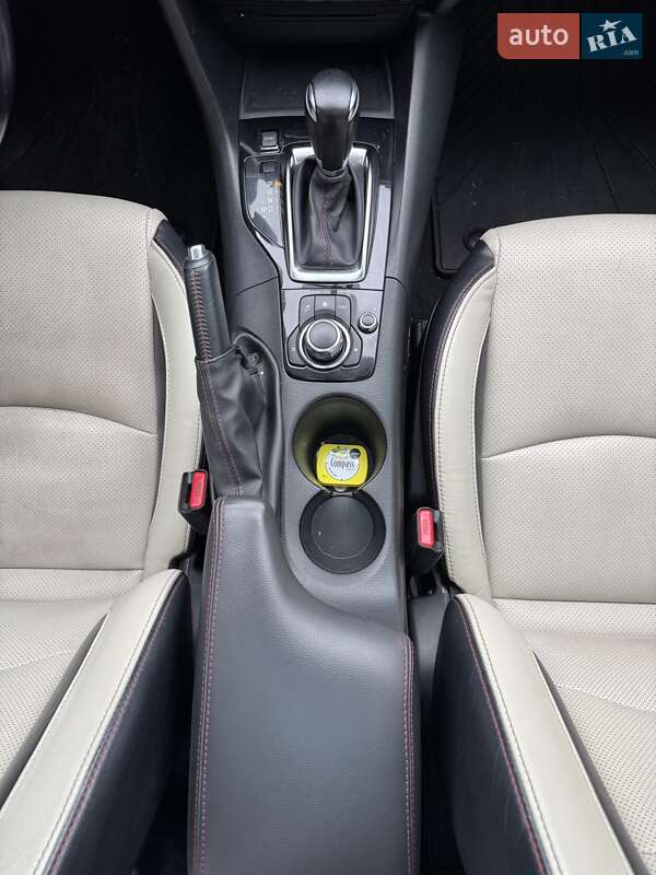 Хэтчбек Mazda 3 2013 в Днепре