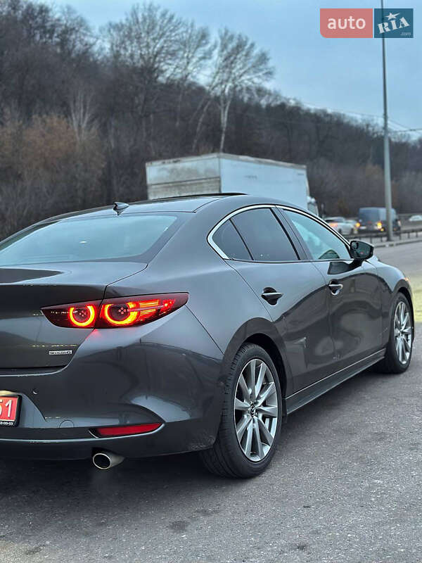Седан Mazda 3 2020 в Киеве