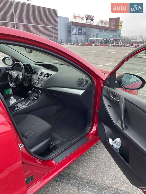 Седан Mazda 3 2011 в Києві