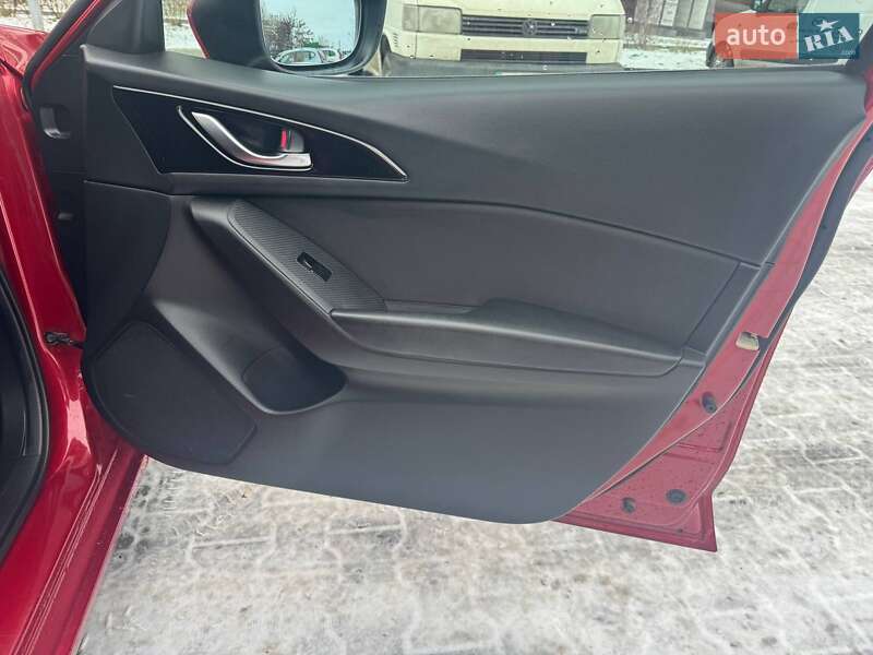 Хетчбек Mazda 3 2015 в Києві фото 34 Хетчбек Mazda 3 2015 в Києві