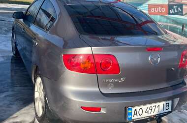 Седан Mazda 3 2004 в Тячеві