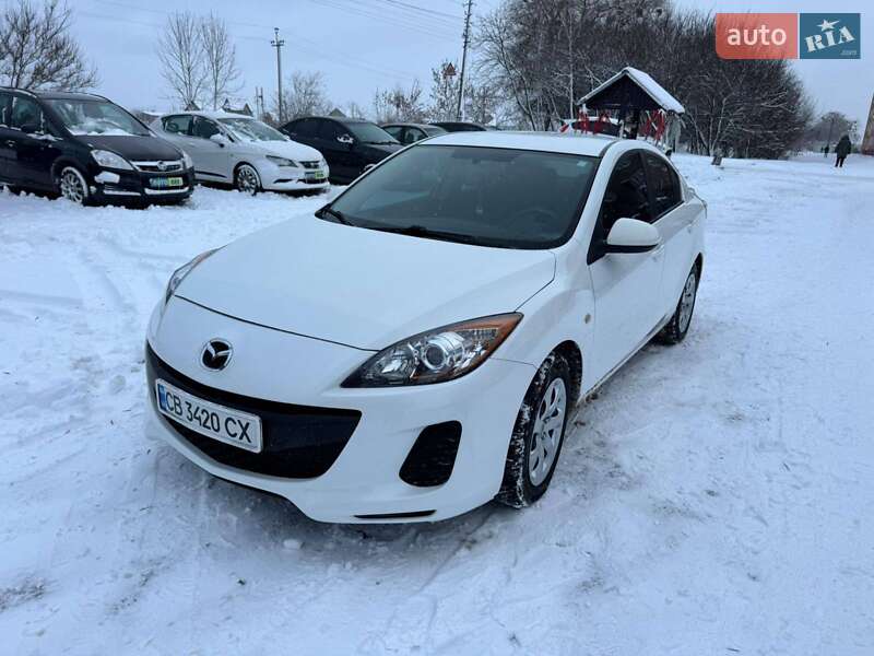 Седан Mazda 3 2013 в Прилуках