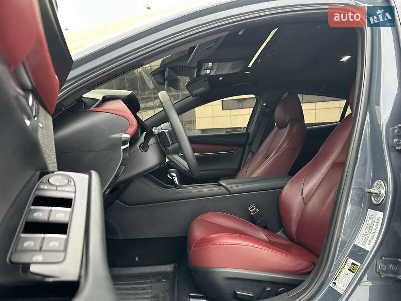 Хетчбек Mazda 3 2020 в Запоріжжі