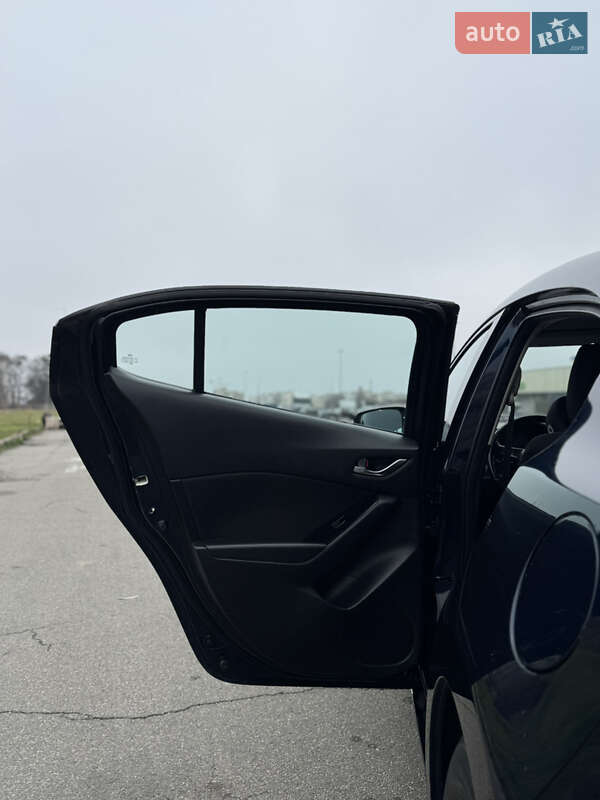 Хетчбек Mazda 3 2016 в Києві