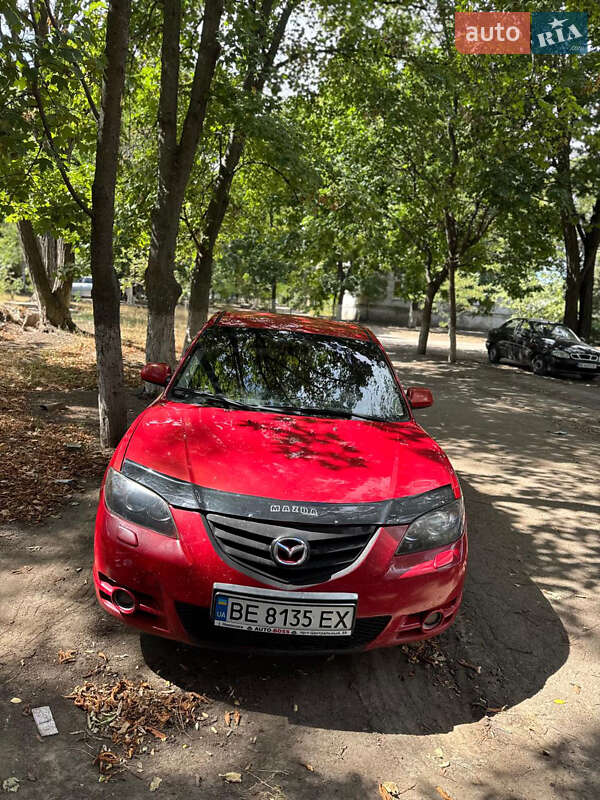 Седан Mazda 3 2005 в Доманевке