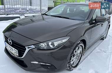 Седан Mazda 3 2017 в Киеве