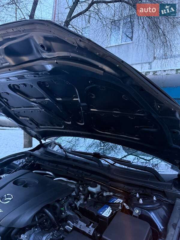 Седан Mazda 3 2016 в Кропивницком